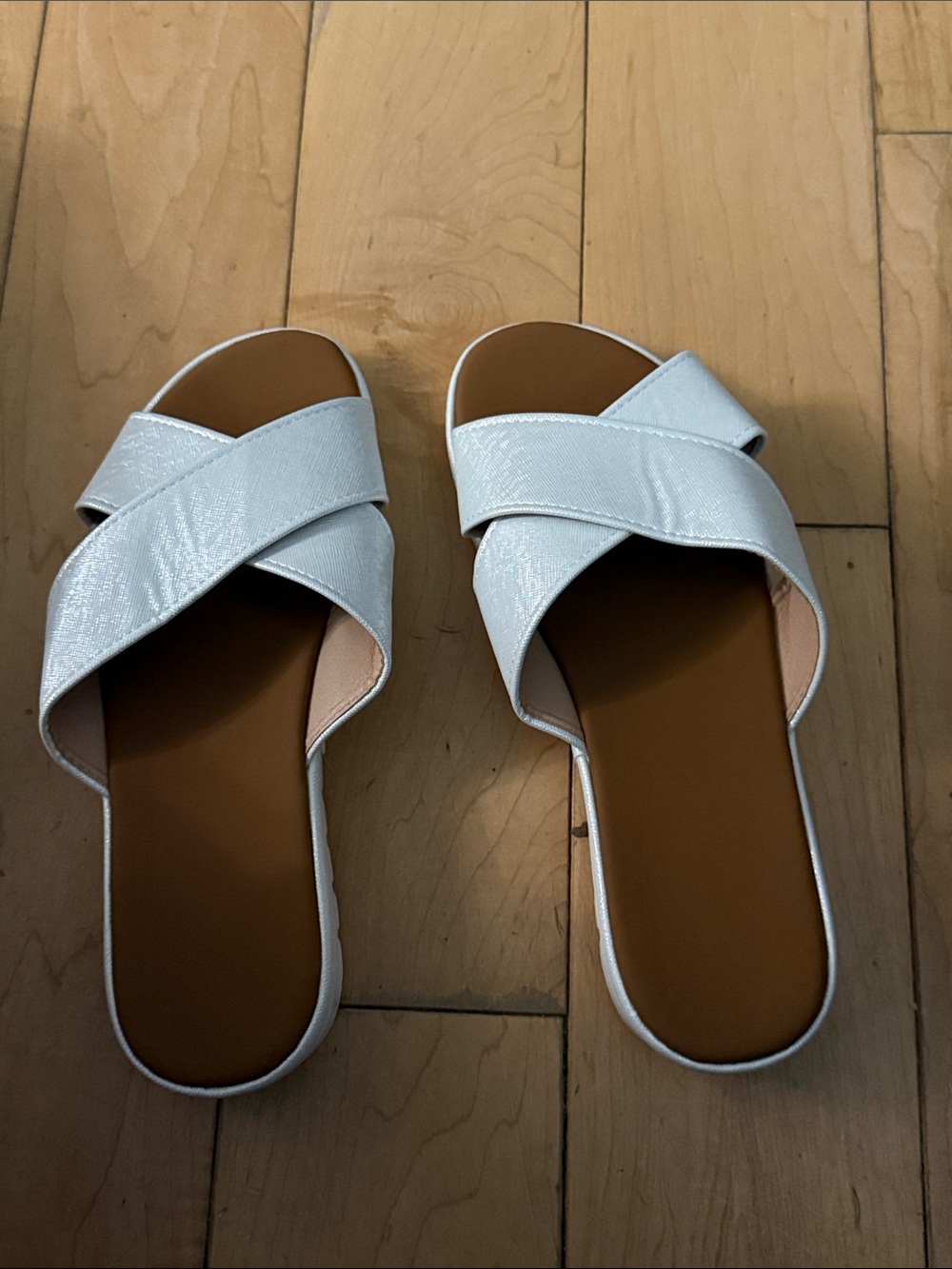 Women’s White Crisscross Slide Sandals - Comfortable Everyday Style